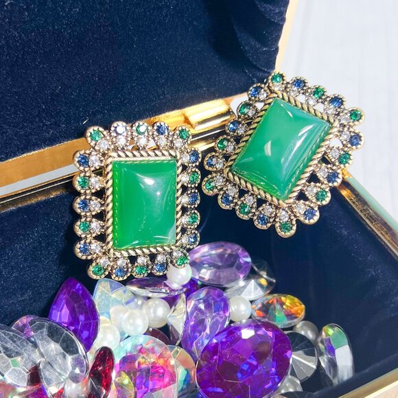 Vintage Jade Stud Earrings, Gold Stud Earrings, Wedding Jade Gemstone Retro - Picture 8 of 10